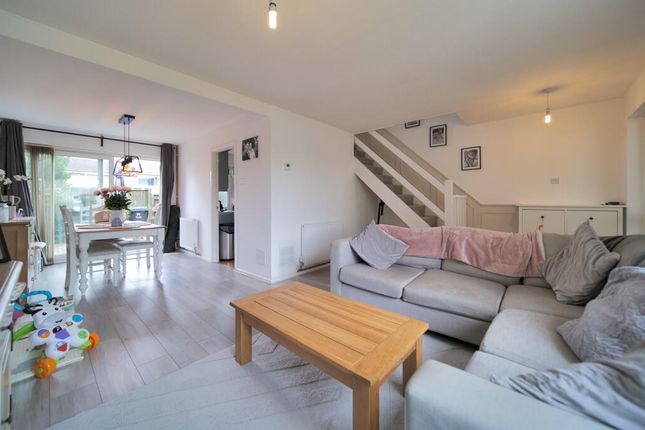 7, Vincent Close, Melksham photo 2