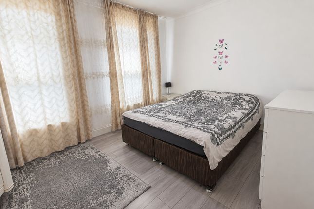 17, Haselbury Road, London photo 3