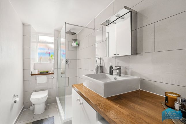 Flat 1, 47, Church Crescent, London photo 4