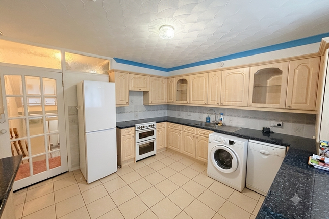 169, Hillpark Drive, Glasgow photo 5
