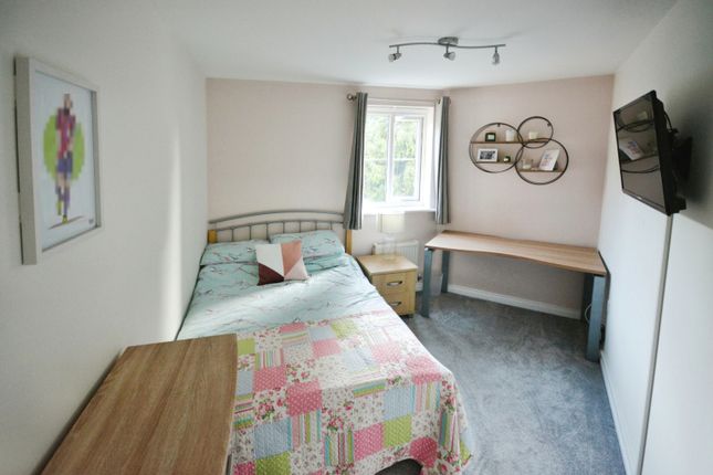 85, Huron Road, Broxbourne photo 4