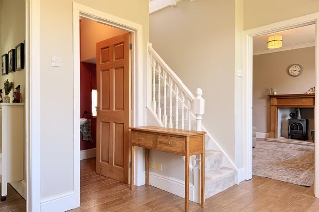 15, Tyrwaun, Llanelli photo 4