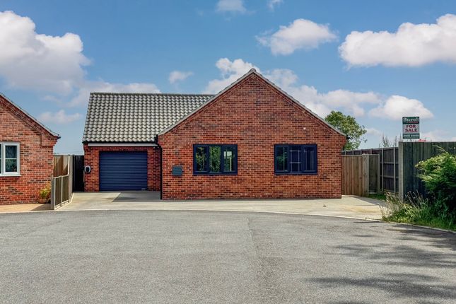 Thumbnail Detached bungalow for sale in Woodlands Close, Scratby, Great Yarmouth