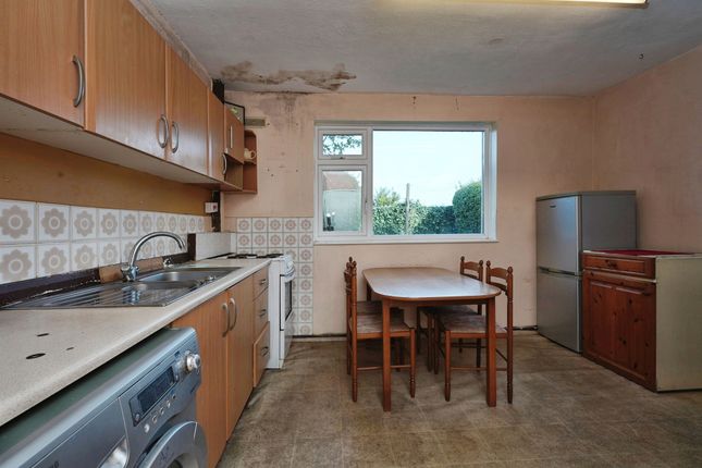 7, Short Close, Bradford photo 4