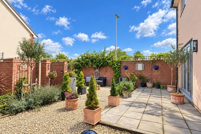 2, Dabinett  Drive, Winscombe photo 4