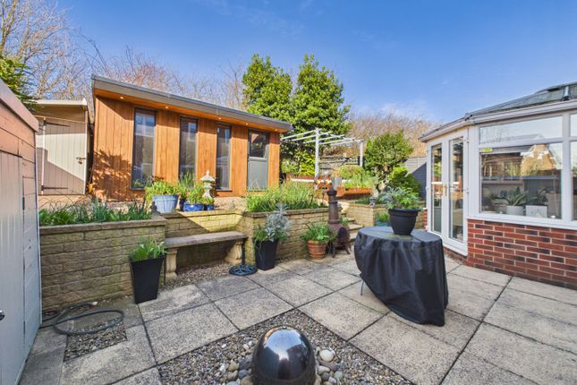 30, Longbow Avenue, Leeds photo 3