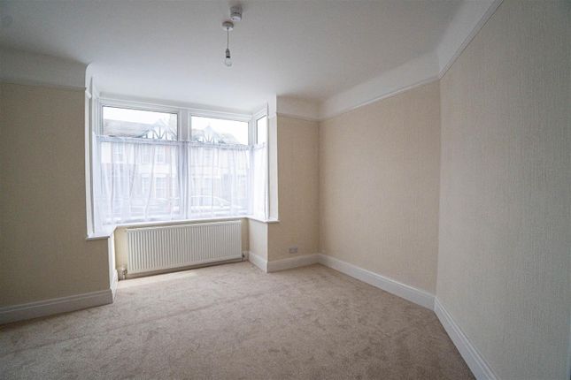 78, Sedlescombe Road North, St. Leonards-On-Sea photo 2