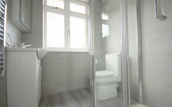 Langley Cres, Harlington, Hayes  photo 5