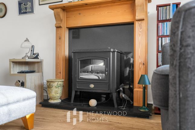 7, Windmill Avenue, St. Albans photo 4