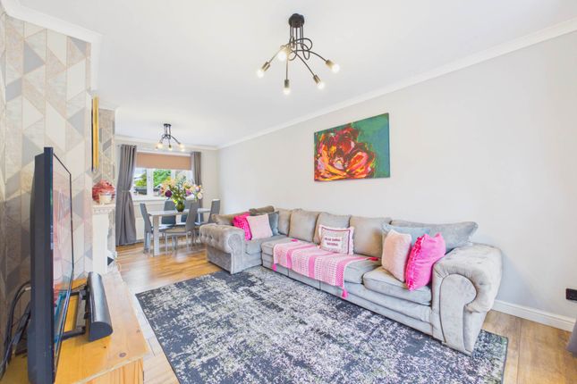 32, Juniper Road, Glasgow photo 4