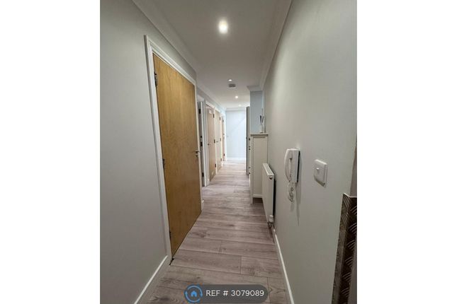 Sparkes Close, Bromley photo 4