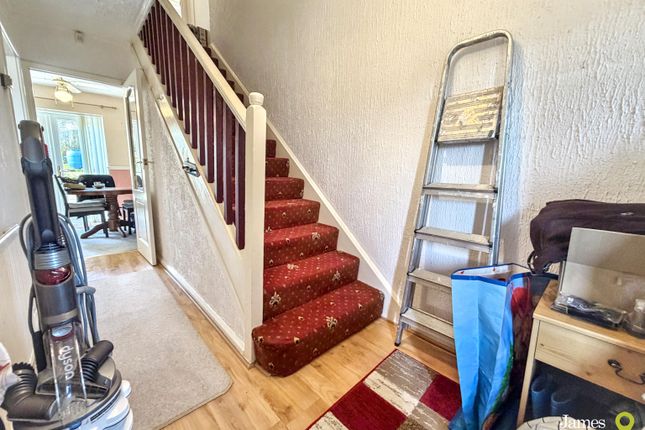 Greenmeadow Close, Glyncoch Pontypridd photo 4
