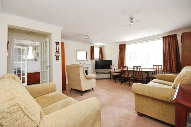28, Cromwell Avenue, Billericay photo 2