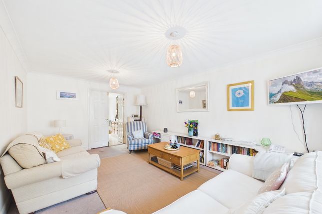 4 Ebor Gardens, Quemerford, Calne photo 4