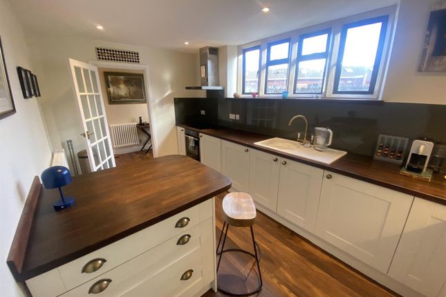 1 Picklenash Court, Bradfords Lane, Newent photo 3