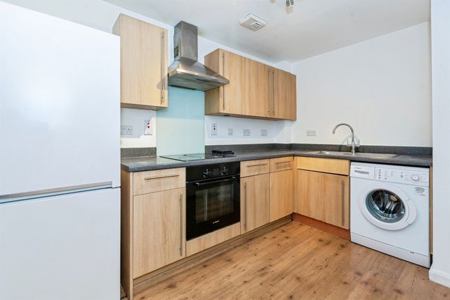 Flat 58, Foundry Court, Mill Street, Slough photo 4