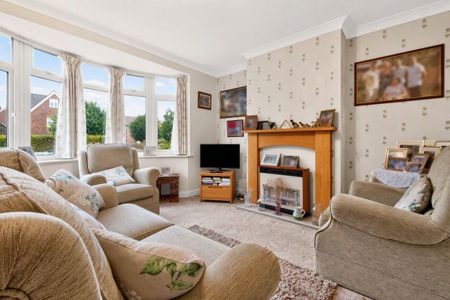 54, Crabtree Lane, Harpenden photo 4