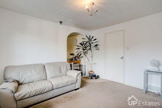 47, Moore Close, Coventry photo 4