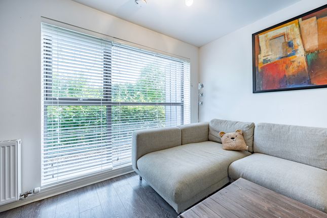 3 Edmonton Terrace, Glasgow photo 4