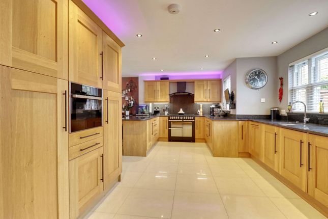 58, High Wych Road, Sawbridgeworth photo 4