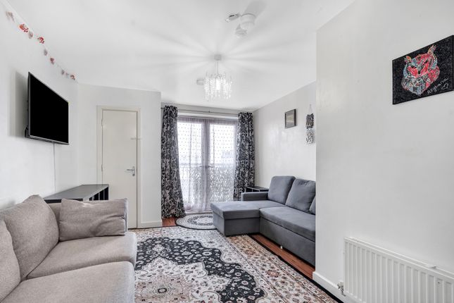 49, Salisbury Road, Southall photo 2