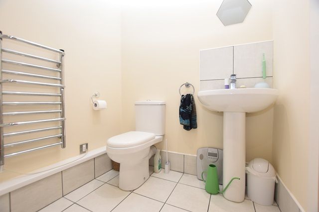 8, Sheffield photo 4