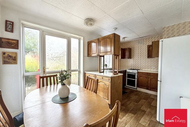 33 Harewood Road, Manchester photo 4