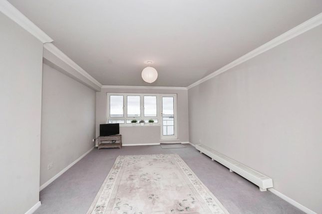 Flat for sale in The Gateway, Dover