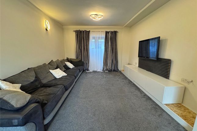 44, Staghills Road, Rossendale photo 2