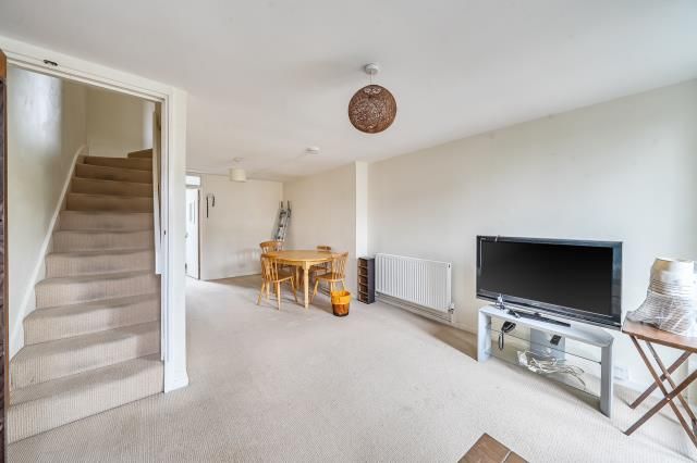 125b, Harefields, Oxford photo 3
