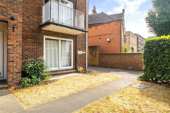 2 Suffolk Court,, St James Road, Surbiton photo 4