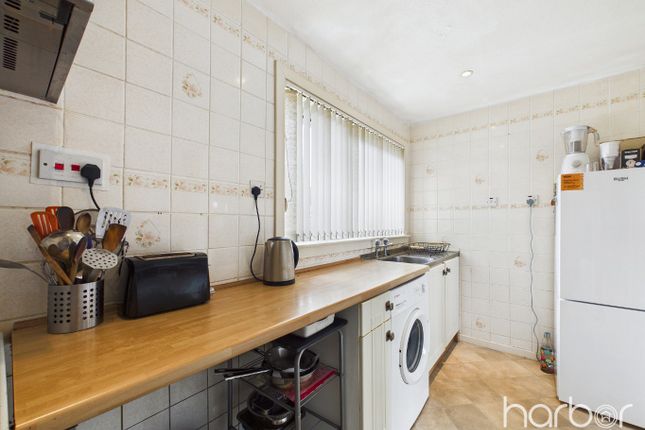 2/1 155 Inveresk Street, Greenfield, Glasgow photo 4