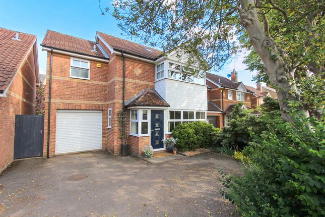 Thumbnail Detached house for sale in Leopold Road, Leighton Buzzard