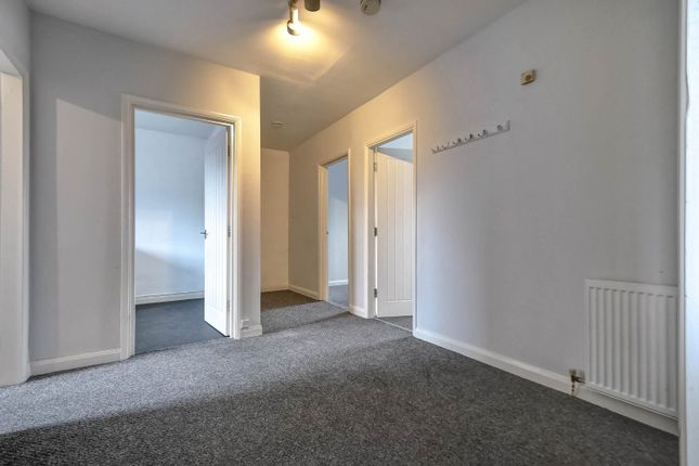 Flat 2, 307-315, Holderness Road, East Yorkshire photo 5