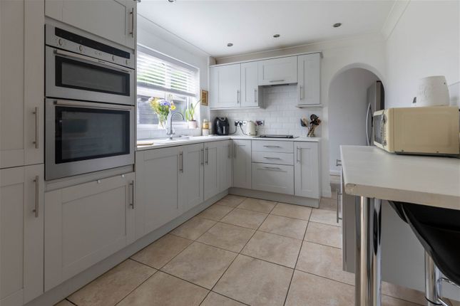 Link-detached house for sale in Fantail Close, Spalding