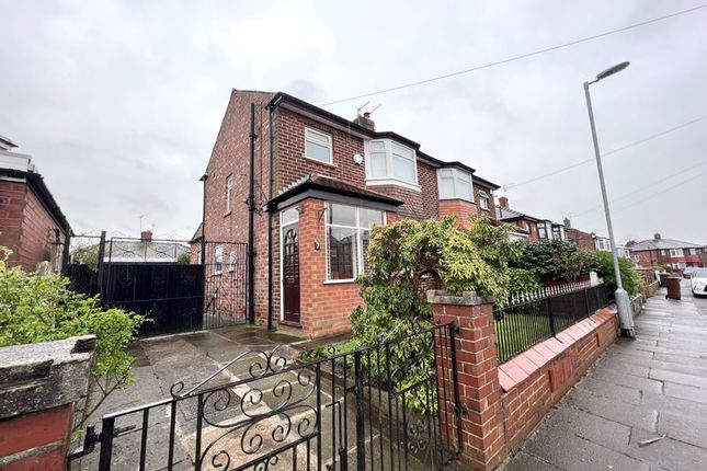 Thumbnail Semi-detached house to rent in Burnside Avenue, Salford