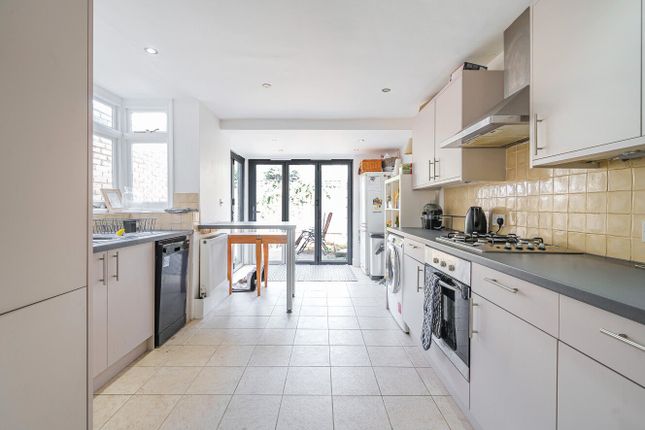 80, Graveney Road, London photo 4