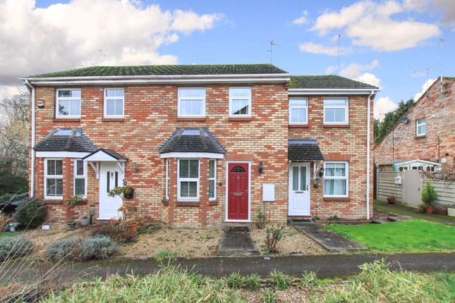 Thumbnail Terraced house for sale in Lakeside, Tring