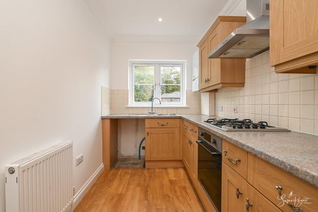7, Kentstone Court, Binstead Road, Ryde photo 4