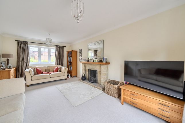 Flat Poppy House, 3, Olde Fairfield, Bourton, Gillingham photo 2