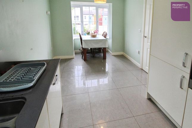 12, Longleat Avenue, Elloughton, Brough photo 4