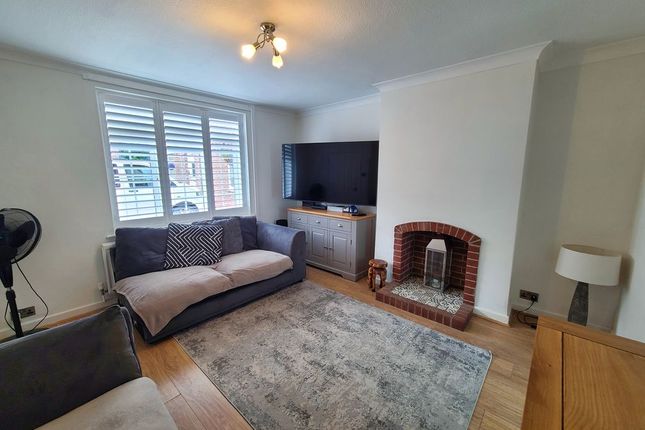 48, Testwood Crescent, Southampton photo 4