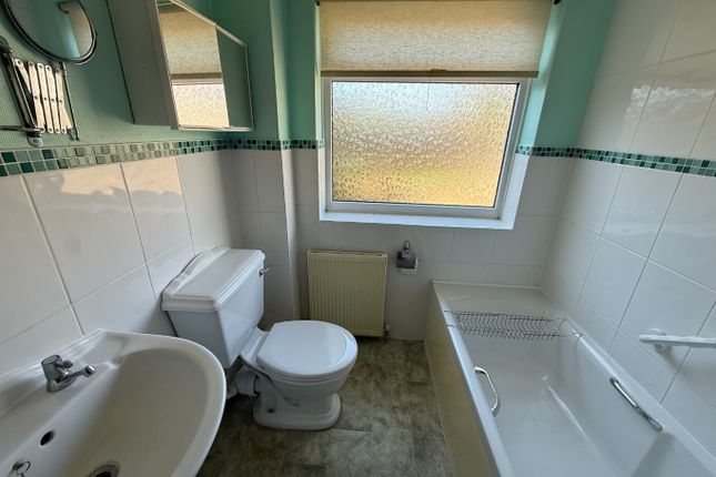 33 Watling Place, Houghton Regis, Bedfordshire photo 4