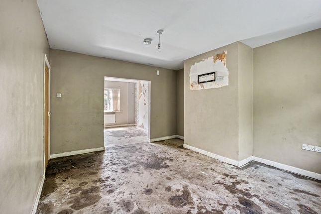 49 Winifred Road, Manchester photo 2