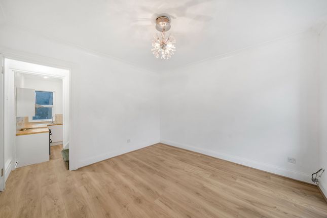288, Godstone Road, Whyteleafe photo 2