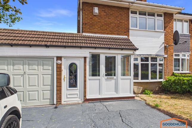 11 Longwood Rise, Willenhall photo 2