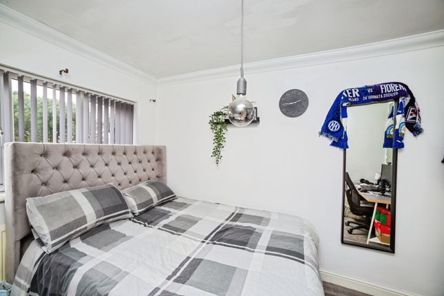 31, Pagnell Avenue, Rotherham photo 4