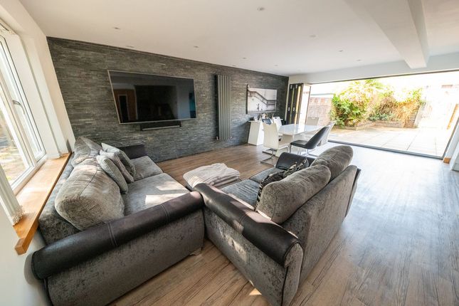 29, Field Way, Denmead photo 4