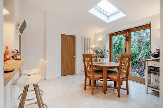 1 HUNTS CLOSE, Stonesfield, Witney photo 4