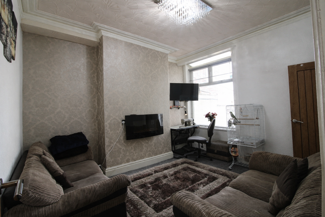 50, Saunders Road, Blackburn photo 3
